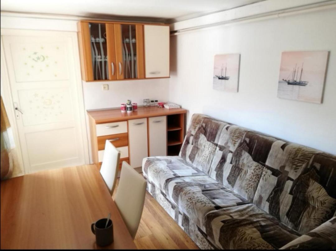 Arina'S Apartments Braşov Habitación foto